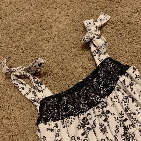 🆕 Jessica Simpson Baby Girl Romper - Picture 3 of 9